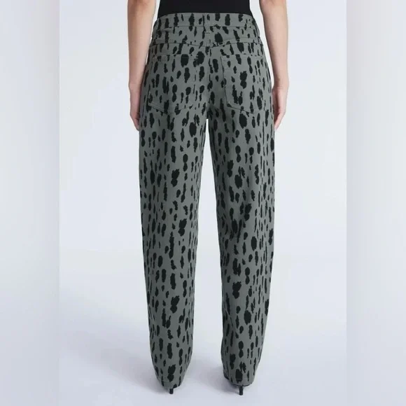 Scoop Herbal Olive Leopard Print Seamed Barrel Jeans NWT in Various Sizes - Picture 2 of 13
